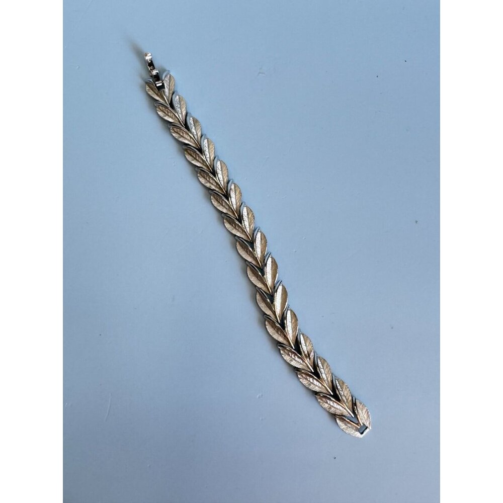 Vintage Crown Trifari 1950s Brushed Silver Leaf Design Classic Link Bracelet 7" - Picture 3 of 8